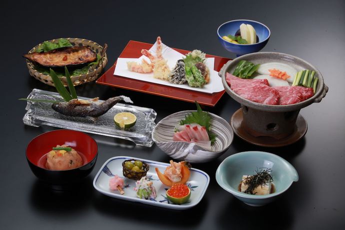 Imagen del bar/restaurante del Ryokan Kaminaka. Foto 3