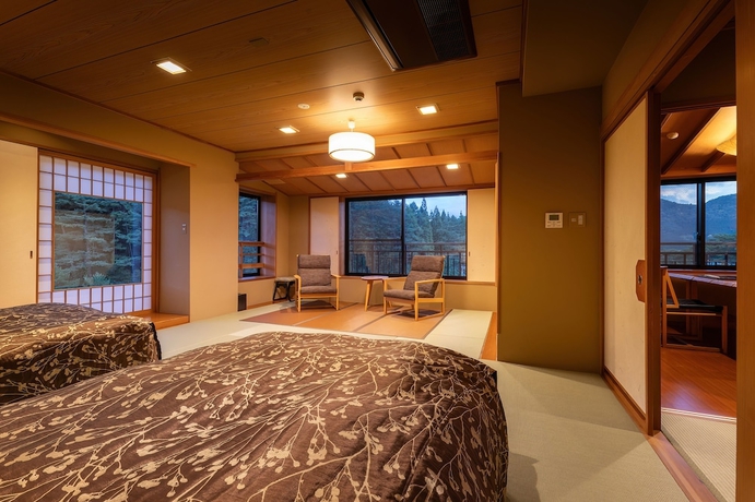 Imagen de la habitación del Ryokan Kashintei Shirahama. Foto 12