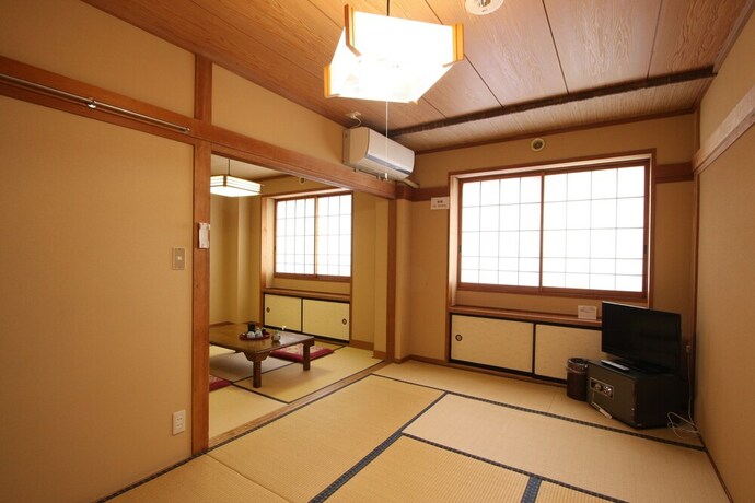 Imagen de la habitación del Ryokan Kawahiro. Foto 26