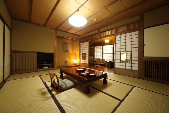 Imagen de la habitación del Ryokan Kurokawa Onsen Wakaba. Foto 8