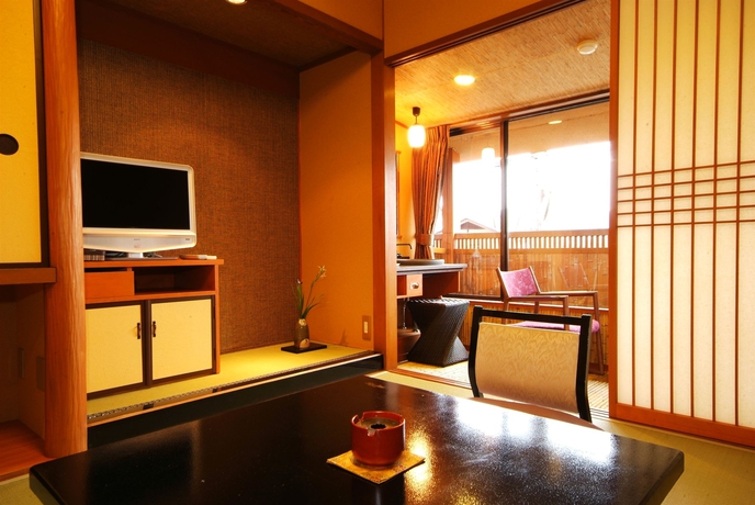 Imagen de la habitación del Ryokan Kyoto Arashiyama Onsen Hanaikada. Foto 7