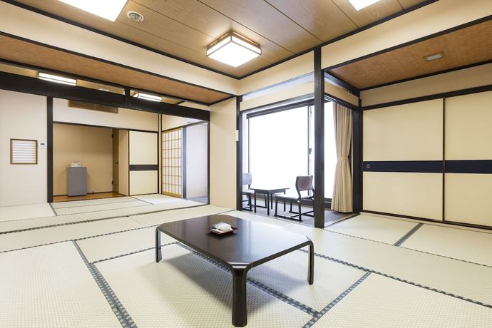 Imagen de la habitación del Ryokan Kyoto Hotel Sanoya. Foto 4