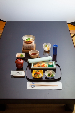 Imagen del bar/restaurante del Ryokan Kyoto The Kinoe. Foto 5