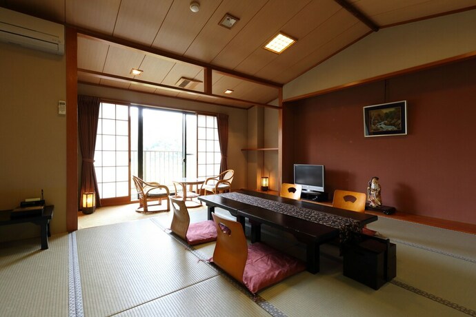Imagen de la habitación del Ryokan Livemax Resort Yuhigaura Kitu Onsen. Foto 26
