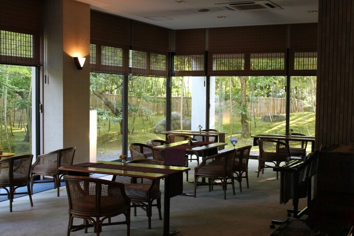 Imagen de los interiores del Ryokan Livemax Resort Yuhigaura Kitu Onsen. Foto 28