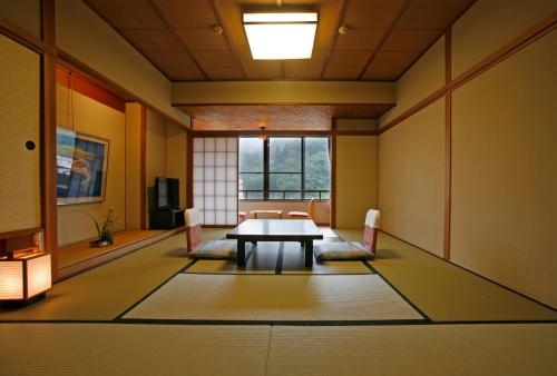 Imagen de la habitación del Ryokan Mansuirou. Foto 6