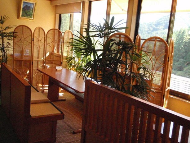 Imagen del bar/restaurante del Ryokan Miyataya. Foto 16