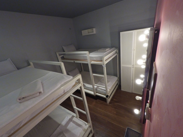 Imagen de la habitación del Ryokan Muntri Boutique Hostel. Foto 1