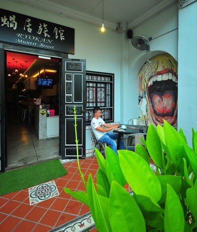 Imagen de los exteriores del Ryokan Muntri Boutique Hostel. Foto 5