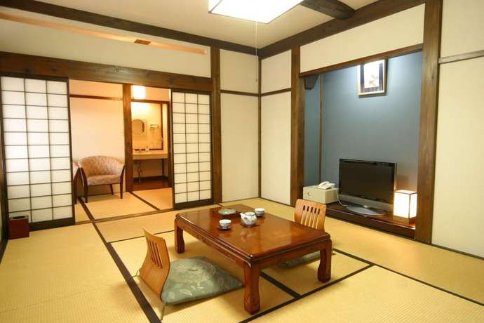 Imagen de los interiores del Ryokan Murayama. Foto 10