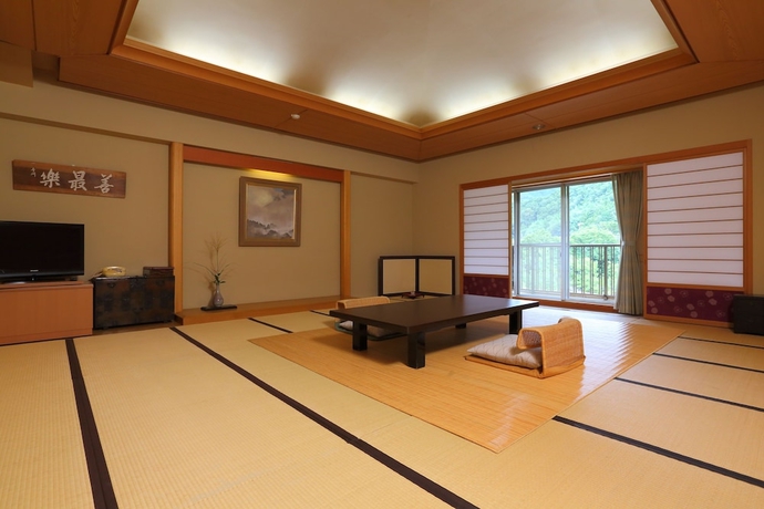 Imagen de la habitación del Ryokan Nagatoro Choseikan. Foto 6