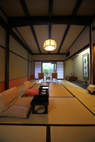 Imagen de la habitación del Ryokan Nagatoro Choseikan. Foto 8
