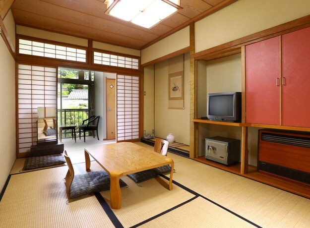 Imagen de la habitación del Ryokan Nanjo. Foto 25