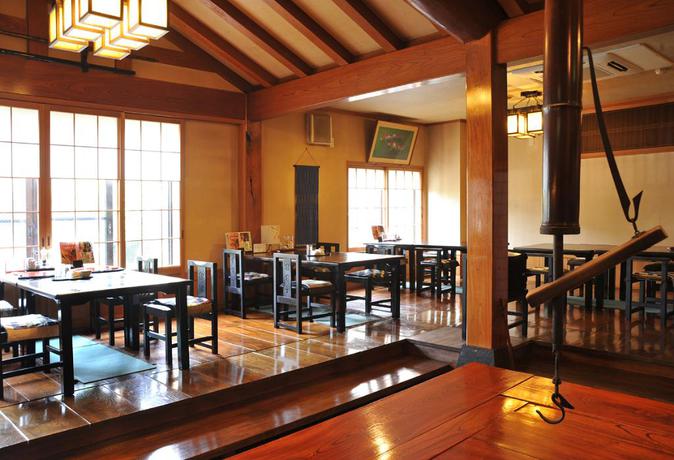 Imagen del bar/restaurante del Ryokan OYO Sakadojo Niigata. Foto 5