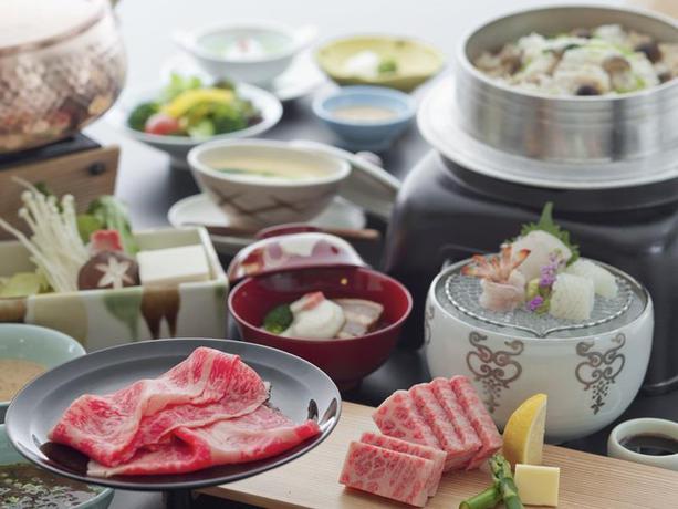 Imagen del bar/restaurante del Ryokan Ogoto Onsen Yunoyado Komolebi. Foto 5