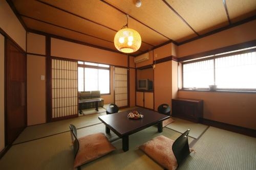 Imagen de la habitación del Ryokan Oiwakeya. Foto 6