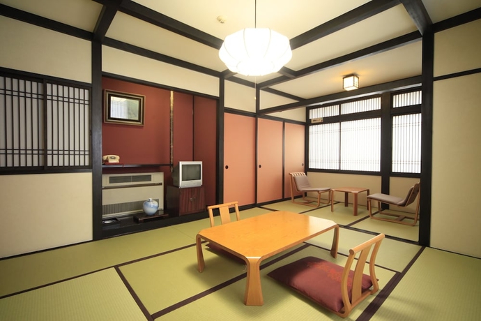 Imagen de la habitación del Ryokan Omiya. Foto 11