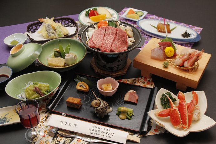 Imagen del bar/restaurante del Ryokan Onsen Mitake. Foto 11