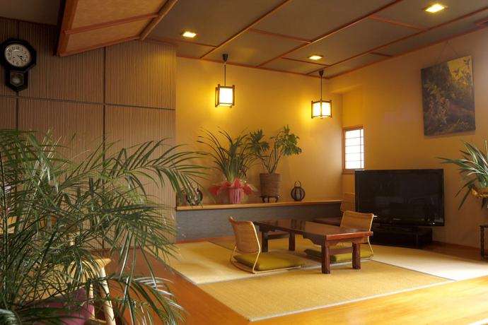 Imagen de los interiores del Ryokan Onsen Mitake. Foto 19