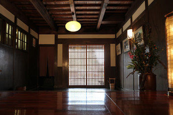 Imagen de los interiores del Ryokan Ryori Tsurugata. Foto 10