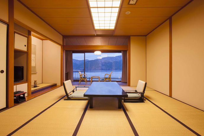 Imagen de la habitación del Ryokan Ryuguden. Foto 6
