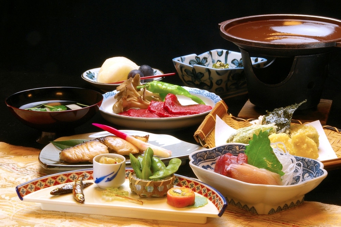 Imagen del bar/restaurante del Ryokan Sawaya Honten. Foto 6