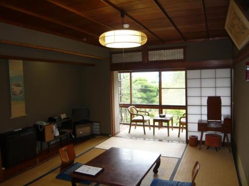 Imagen de la habitación del Ryokan Seikiro Historical Museum Hotel. Foto 9