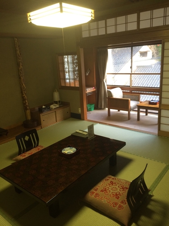 Imagen de la habitación del Ryokan Sento, KOBE. Foto 8