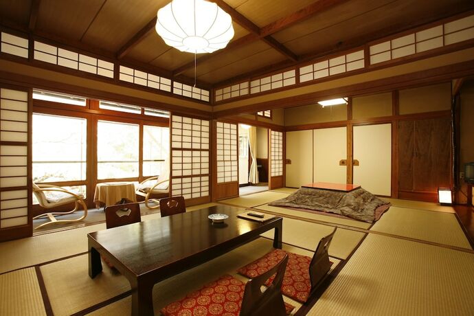 Imagen general del Ryokan Shimizu, Yufu. Foto 6
