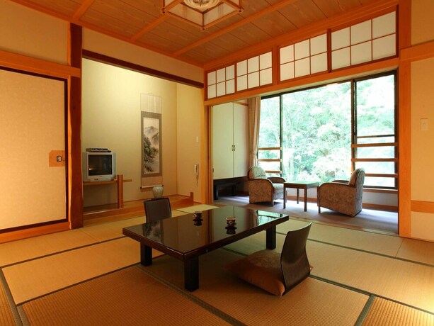 Imagen de la habitación del Ryokan Shirahone Onsen Tsuruya. Foto 27