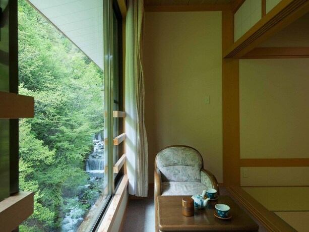 Imagen de la habitación del Ryokan Shirahone Onsen Tsuruya. Foto 33