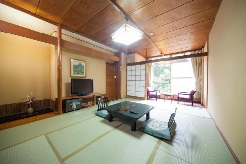 Imagen de la habitación del Ryokan Tatsuta. Foto 10