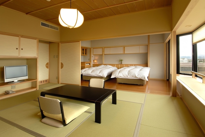 Imagen de la habitación del Ryokan Tendo Onsen TAKINOYU. Foto 4