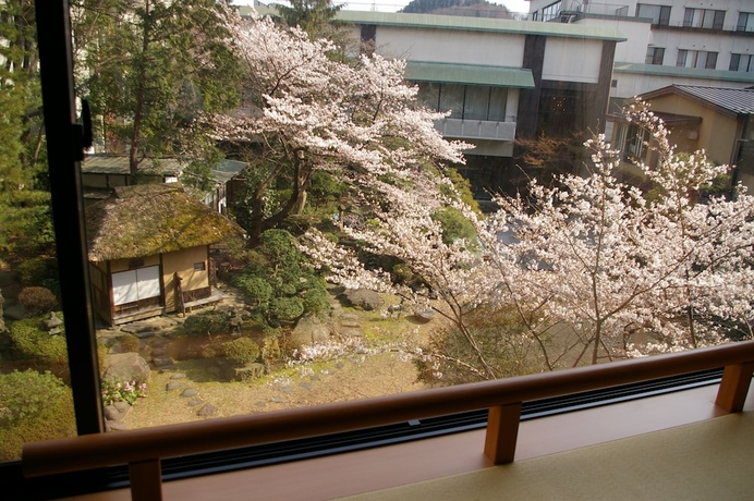 Imagen de la habitación del Ryokan Tendo Onsen TAKINOYU. Foto 6