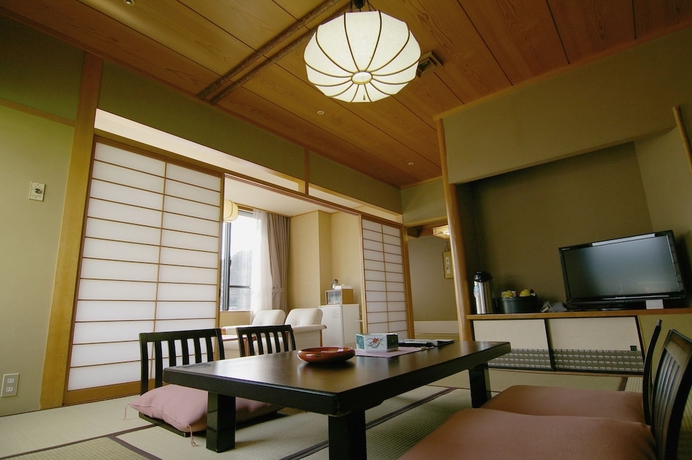 Imagen de la habitación del Ryokan Tendo Onsen TAKINOYU. Foto 11