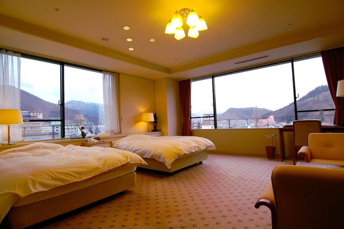 Imagen de la habitación del Ryokan Tendo Onsen TAKINOYU. Foto 12