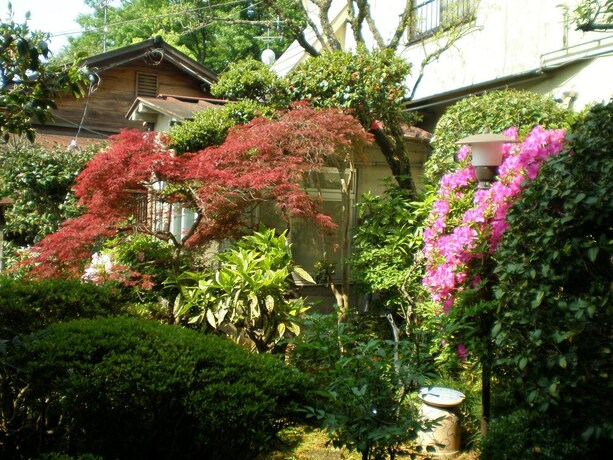 Imagen de los exteriores del Ryokan Uetoh. Foto 18