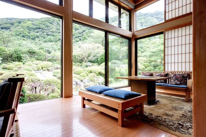 Imagen de los interiores del Ryokan Unzen Miyazaki. Foto 16