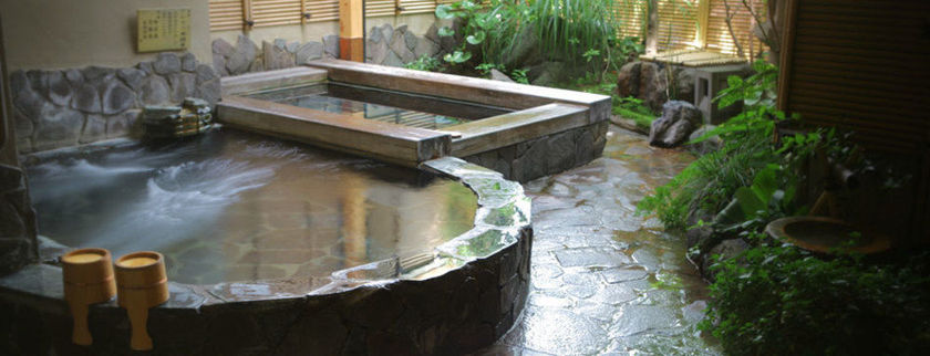 Imagen de la piscina del Ryokan Yamashiro Onsen Tatami. Foto 13