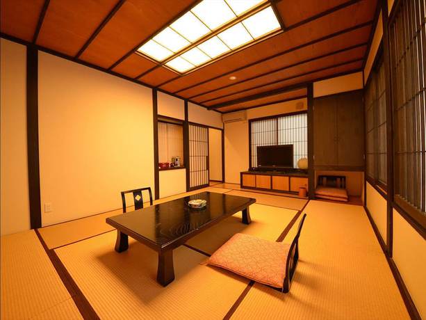 Imagen de la habitación del Ryokan Yamatoya. Foto 10