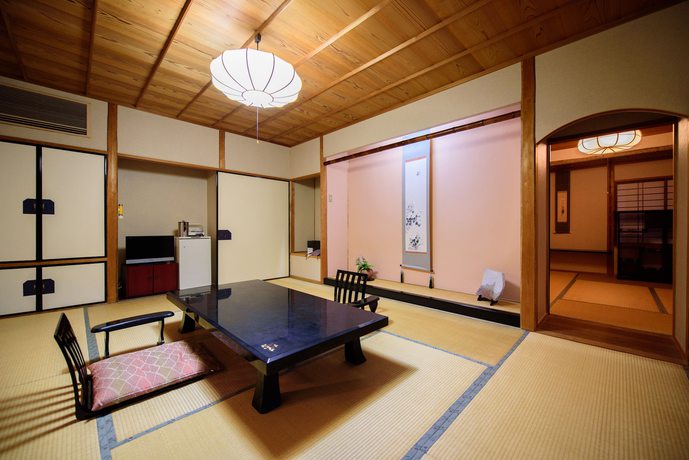 Imagen de la habitación del Ryokan Yufuin Onsen Wafu Tsuenosho. Foto 3
