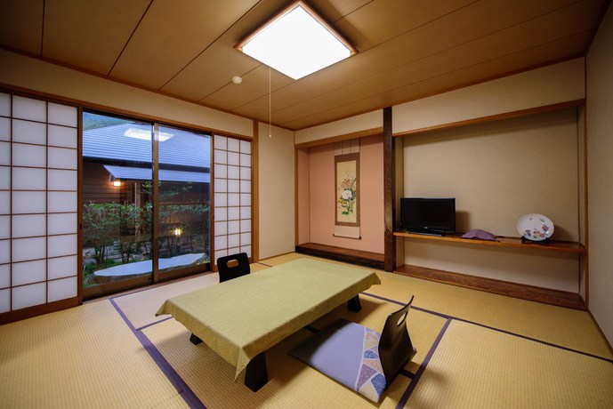Imagen de la habitación del Ryokan Yufuin Onsen Wafu Tsuenosho. Foto 13