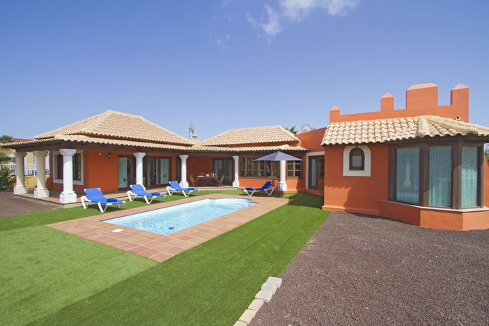 Imagen de la piscina del Villa BRISAS DEL MAR, Corralejo. Foto 8