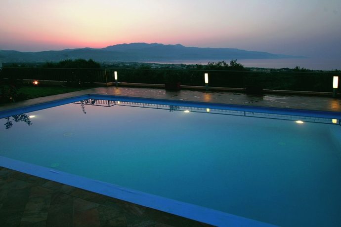 Imagen de la piscina del Villa Caneva Luxury. Foto 11