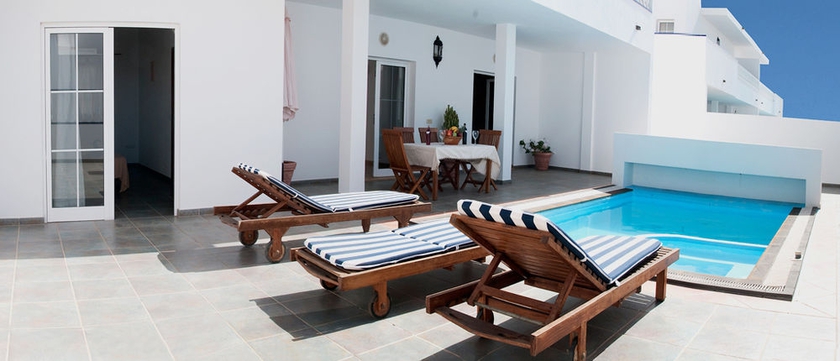 Imagen de los exteriores del Villa Del Mar, Costa Calero. Foto 6