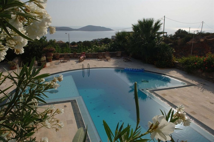 Imagen de la piscina del Villa Elounda Vista Villas. Foto 14