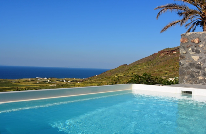 Imagen de los exteriores del Villa Elysian Santorini. Foto 12