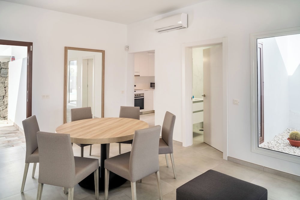 Imagen de la habitación del Villa Ereza Villas La Granja. Foto 2