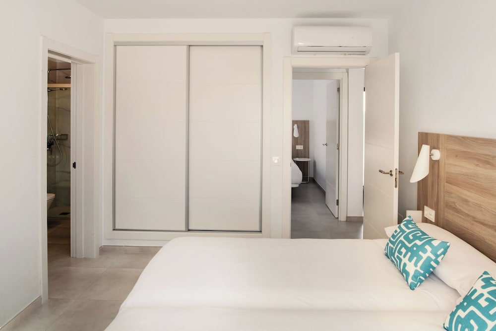 Imagen de la habitación del Villa Ereza Villas La Granja. Foto 5