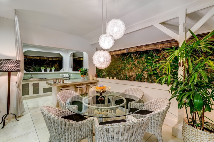 Imagen de la habitación del Villa Esha Drupadi Seminyak. Foto 11